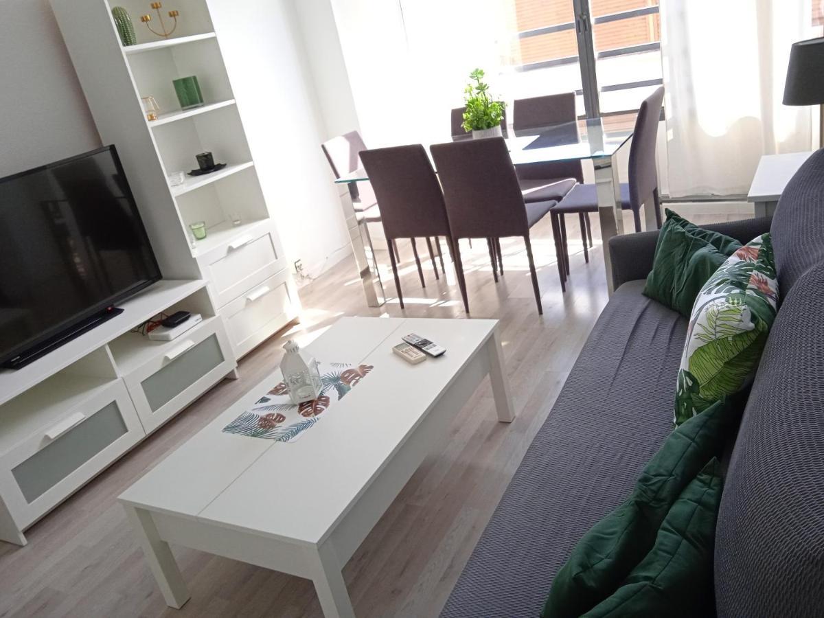 Apartamento Con Encanto 'Larios Luxy' Apartment Malaga Exterior photo